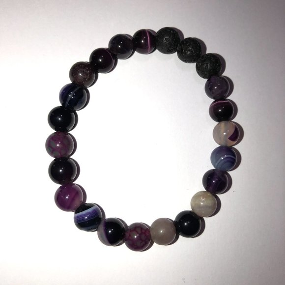 Amethyst Agate Shades of Purple Crystal Beaded Essential Oil Diffusing Bracelet - Picture 2 of 6